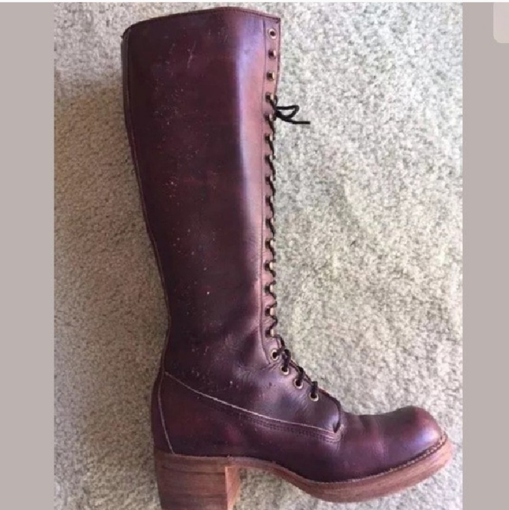 VINTAGE FRYE LACE UP BOOTS